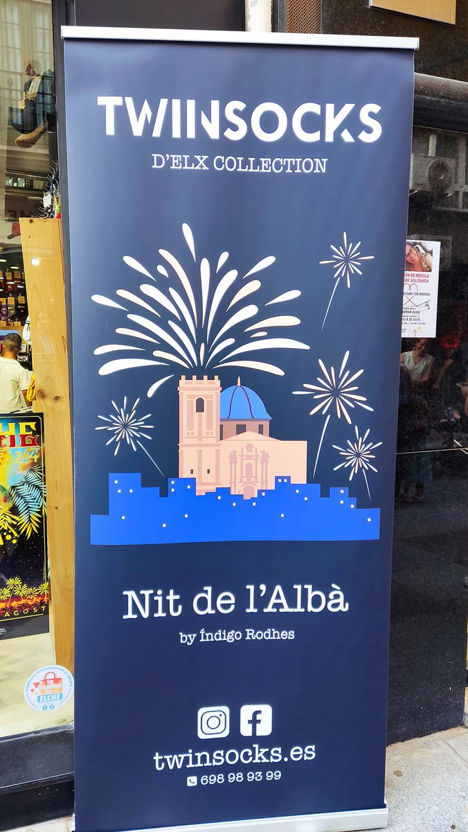 NitdelAlbaElche's tweet photo. La Nit de l'Albà en el cielo y en tus pies. Twinsocks presenta la nueva colección de calcetines. Este nuevo diseño se une a los anteriores del Misteri, la Dama y el Palmeral, entre otros. https://t.co/Pe0onEuphL