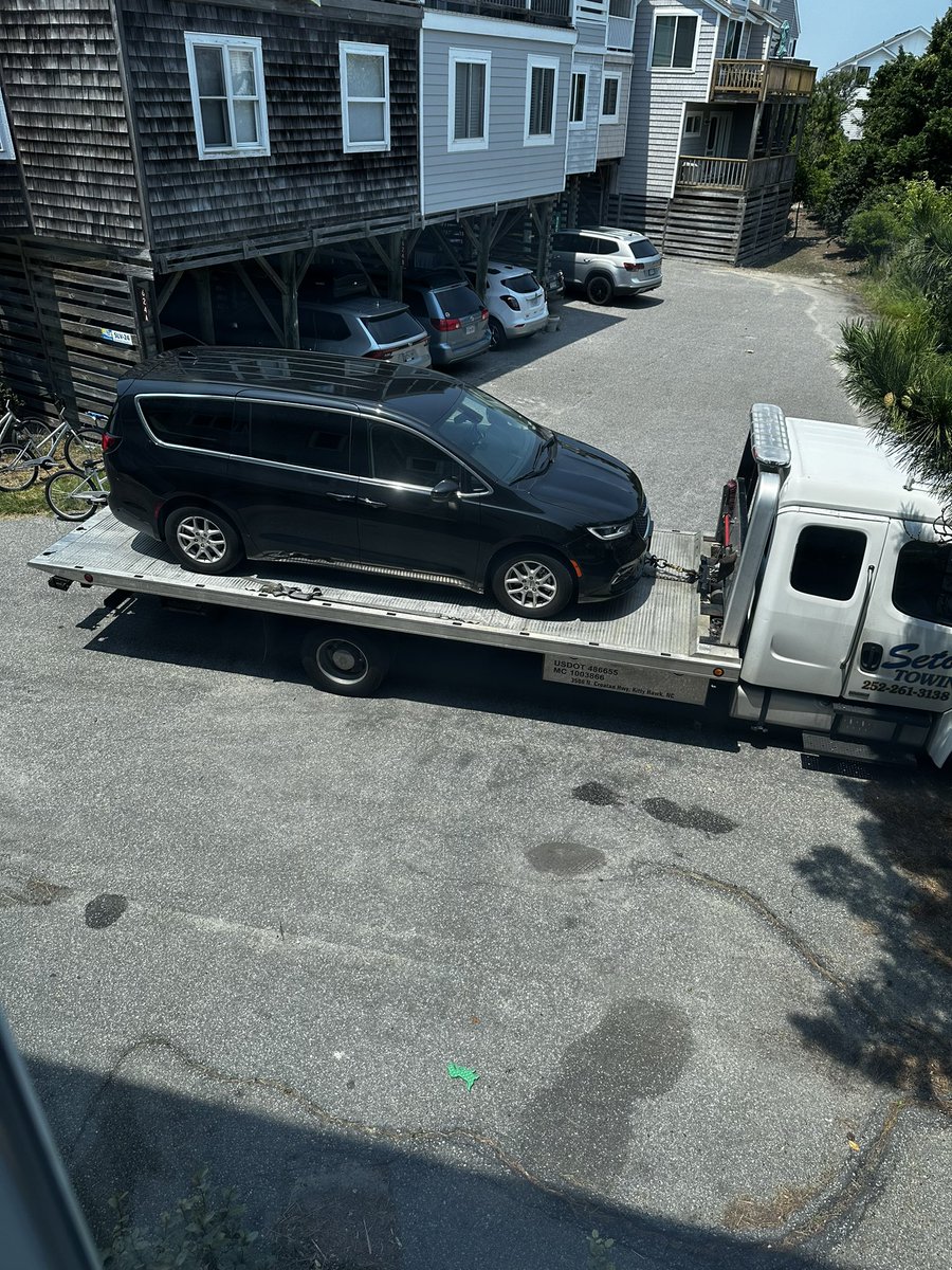 ferdazzle's tweet photo. Our car rental broke down while on vacation. Wait to hear from enterprise to get a replacement. 
#obx #outerbanks #CarRental #stuck #HopePack https://t.co/C02Jrp6Gfy