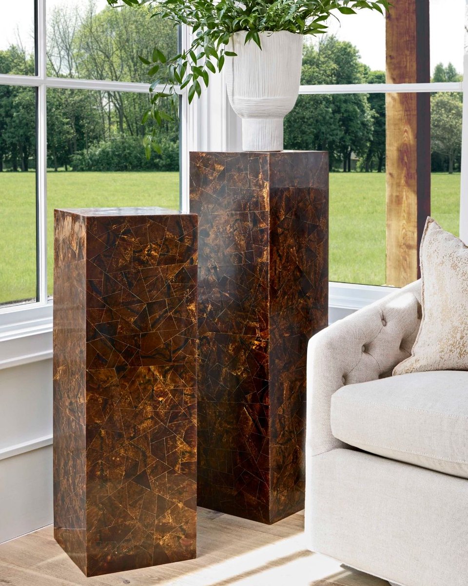 CyanDesignHome's tweet image. Take your display to the next level with the Taurus Pedestals. Hand-cut faux brown horn creates an eye-catching veneer, perfect for showcasing your favorite décor.🌟 

#cyandesign #cyanspring24 #designoutloud