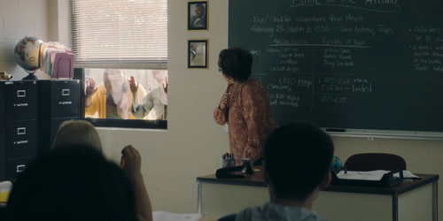 paperjessie's tweet image. Não creio que ela fez isso. ignorou o aviso com 10 atiradores na escola, manaaa #RunHideFight