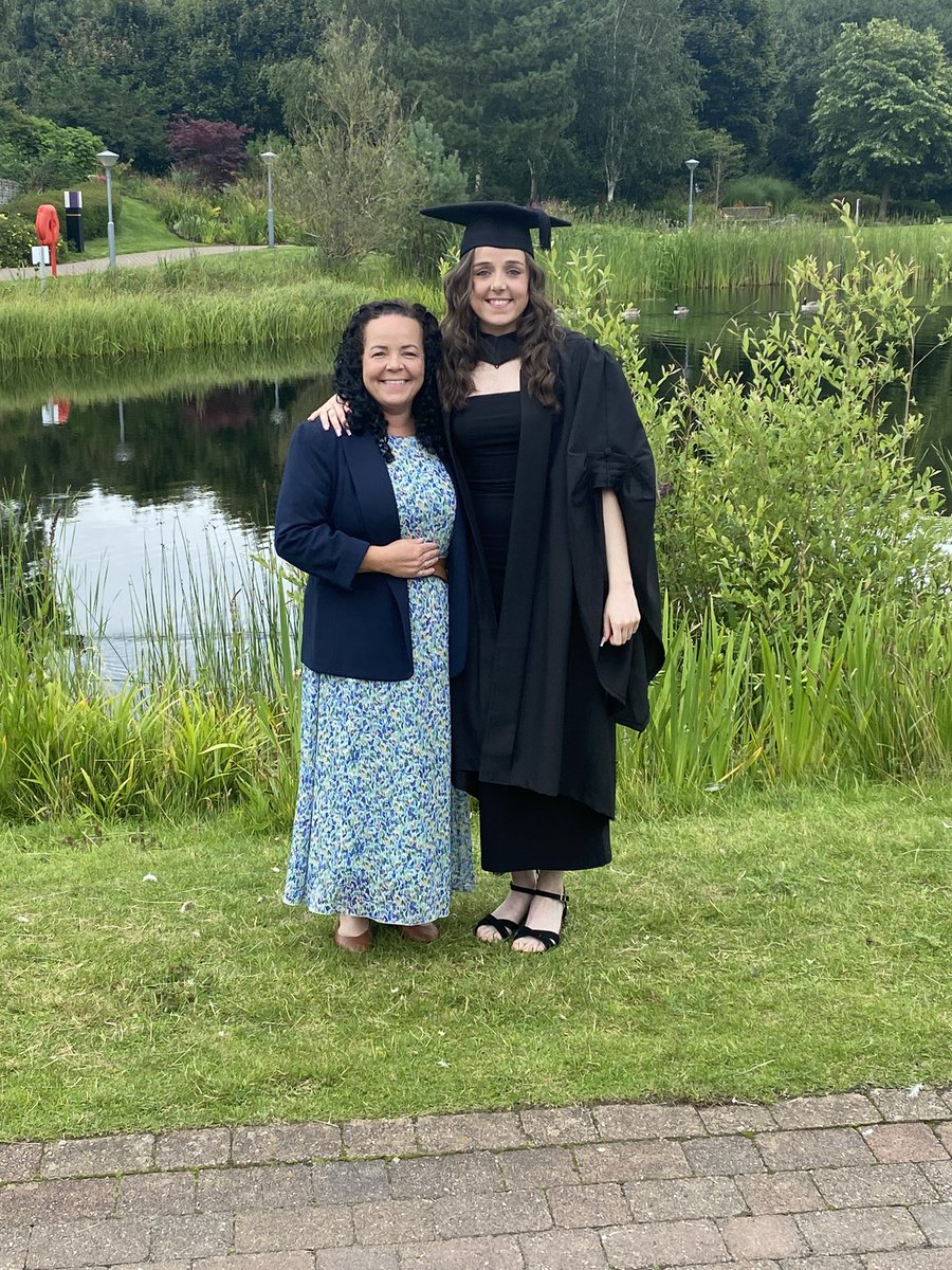 Louise Harbour tweet media