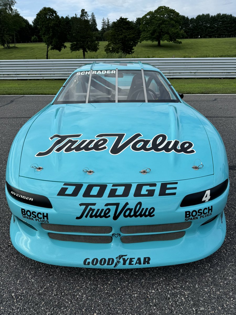 irocofficial's tweet image. IROC is proud to have @TrueValue back with us as a sponsor for our event this weekend at @limerockpark! 🏁

#IROC #InternationalRaceofChampions #TrueValue #TrueValueHardware