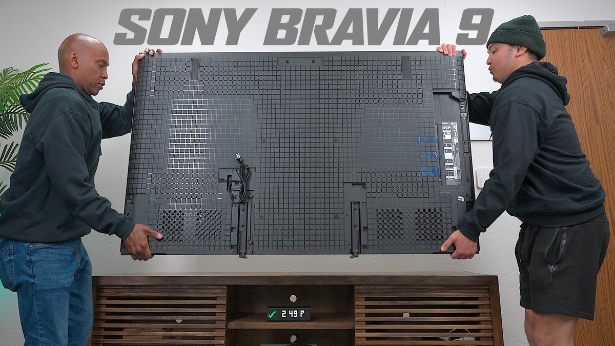 techstevehd's tweet photo. 2024 Sony Bravia 9 Unboxing And Gaming! https://t.co/7ZNjY1dtec #sony #gaming #techsteve #unboxing https://t.co/q9L0xednmf