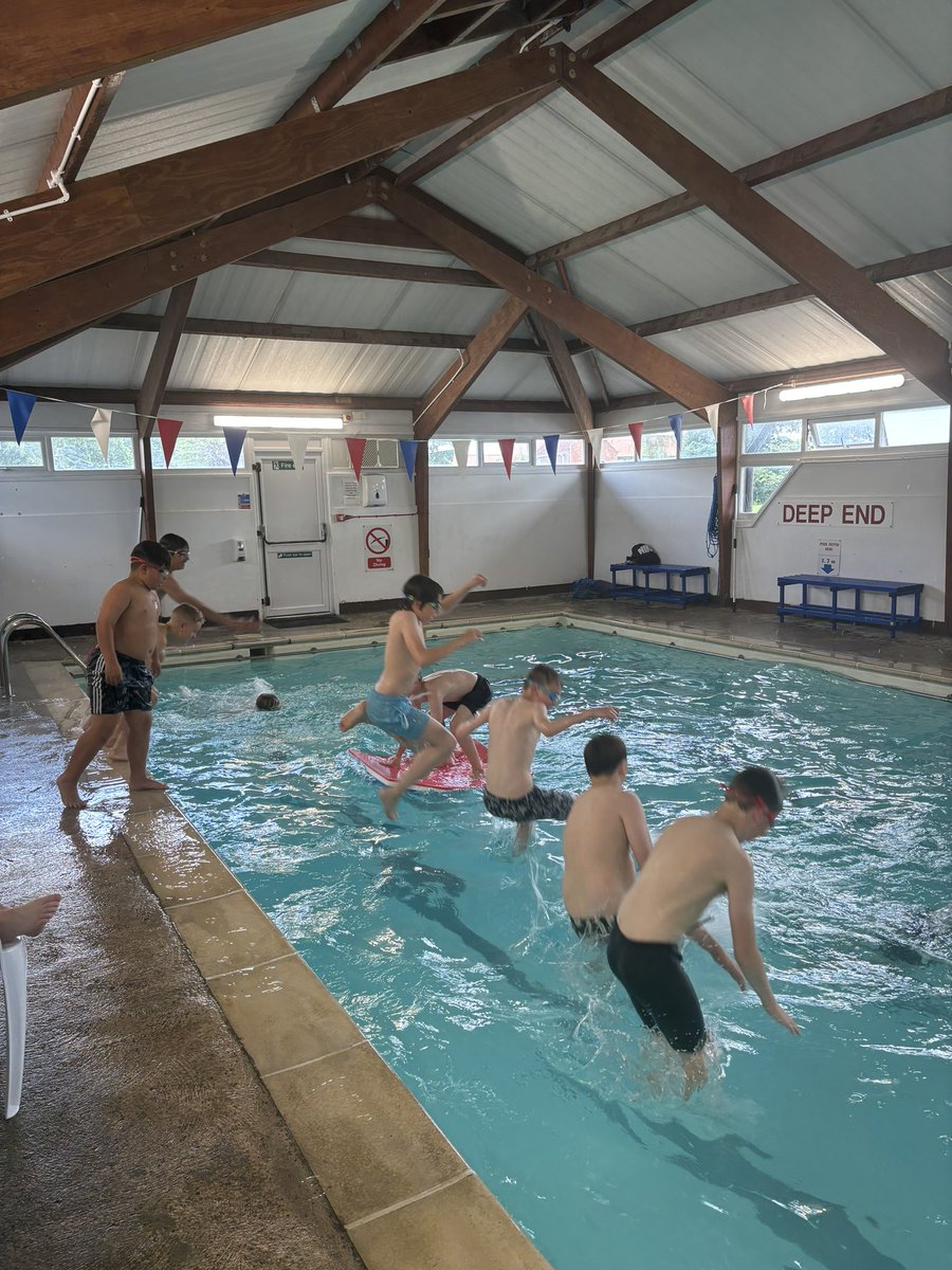 sbps_foxes's tweet photo. Year 6 are enjoying a week of rewards and celebration activities as they near the end of their primary journey… 🏊 🌊 💙 https://t.co/SUFi5MMIiR