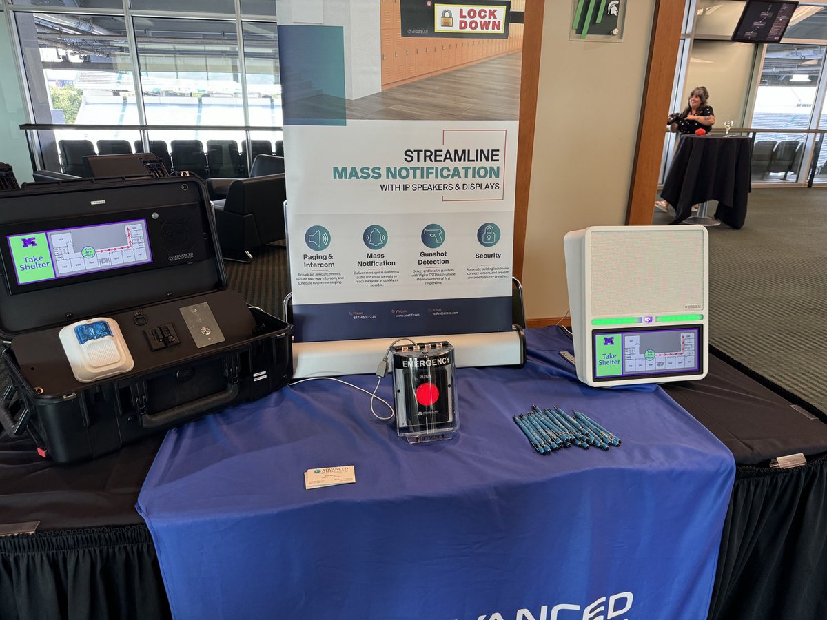 JohnWMertz's tweet image. Representing ⁦@OlivetSchools⁩ this evening at the Moss Tech Expo. The MSUFCU Club is an amazing venue at Spartan Stadium for this event!
#GoGreen #OCSRocks