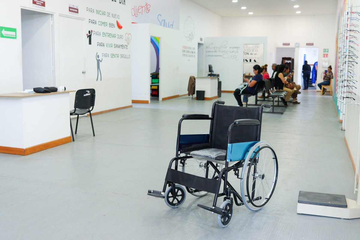 Con el objetivo de mejorar la Unidad Básica de Rehabilitación (UBR), el día de hoy, se realizó la donación de la entrega de silla de ruedas para facilitar el acceso a los pacientes que lo requieran.

#PorUnaCiudadEducadora
#ElEjemploArrastra
#FortaleciendoAMasFamilias