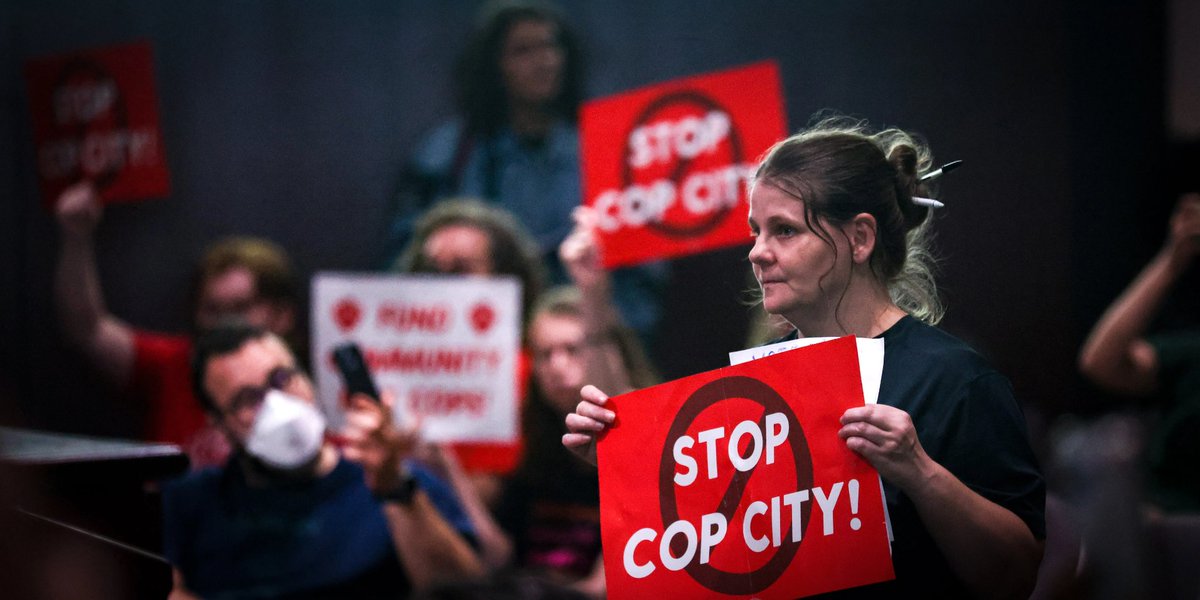 Mitche11_Z's tweet image. Atlanta&apos;s controversial #CopCity training facility now costs double the original estimate, and residents are outraged. Why are officials pushing this so hard? #CommunityTransparency #ATLPolitics theintercept.com/2023/06/06/cop…