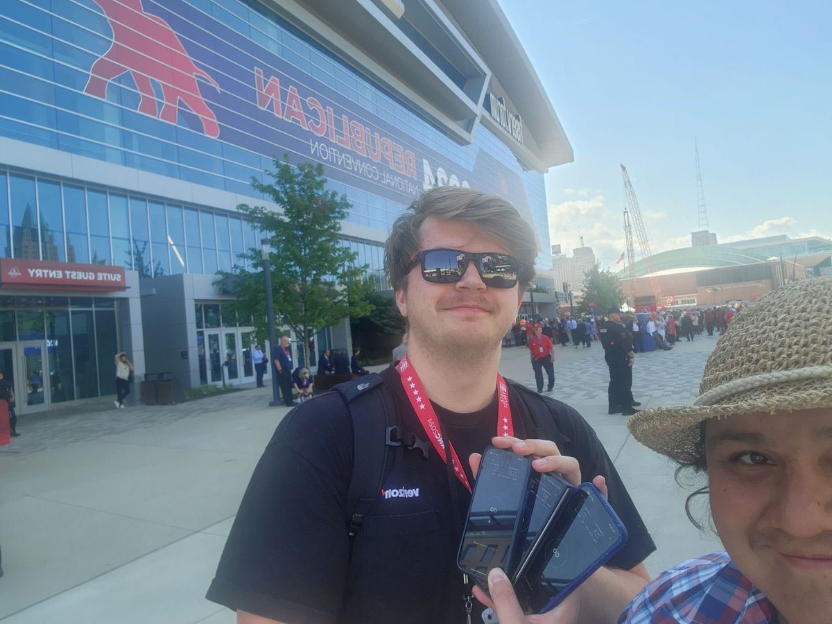 RNC Day 4, Verizon is cookin’🔥

<a href="/andrewtesta/">Andrew Testa</a>