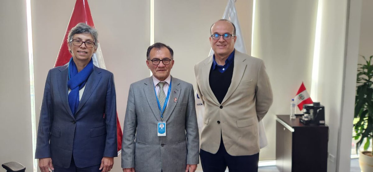 El Dr. <a href="/AlbertoGagoMed1/">Alberto Gago Medina</a> , presidente de la ANC, y la Dra. <a href="/gorjeda/">Gisella Orjeda</a>, vicepresidenta, se reunieron con el Dr. Sixto Sánchez, <a href="/Pdt_Concytec/">Presidencia del Concytec</a> , para conversar sobre diversas iniciativas conjuntas que ayuden a impulsar el desarrollo de la ciencia así como su posicionamiento en el país.