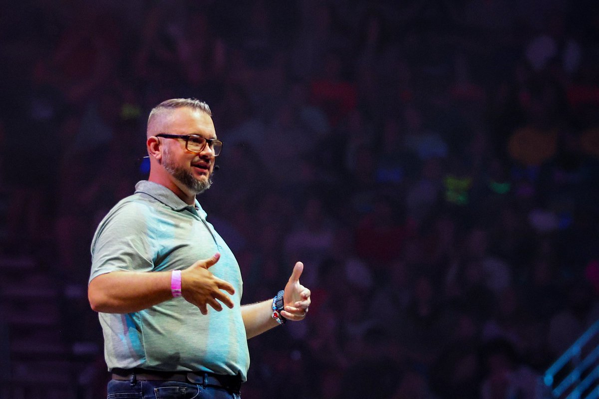 Aaron 🜋 Layne tweet media