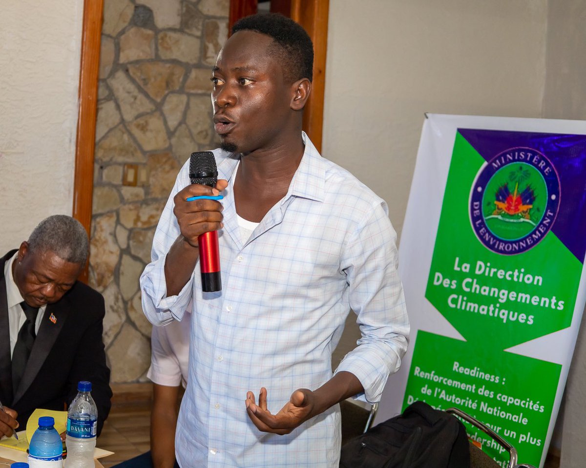 fairworldbuilde's tweet photo. Avec le soutien de l’IFDD, de concert avec le ministère de l’environnement, Fair World Builders a organisé un atelier sur la finance des activités climatiques aux Gonaïves. https://t.co/ViiqZQ3Dxp