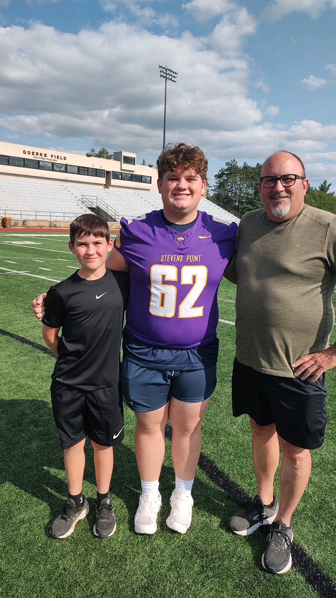 LyonsChase62's tweet photo. Had a great day at UWSP! @coach_bocanegra @CoachAArcher @UWSPFootball https://t.co/5vkiMTfmCB