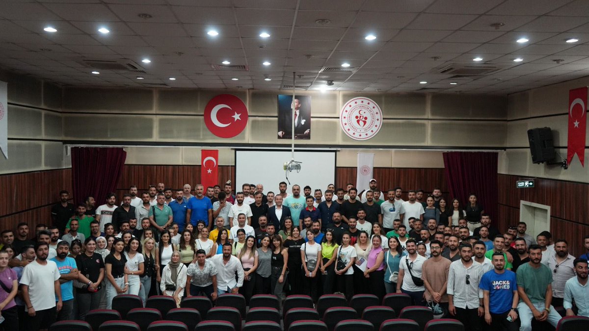 MDURSUN47's tweet photo. Kıymetli Antrenörlerimizle Mardinimiz için Değerlendirme Toplantımızı Gerçekleştirdik 
@memetsimsek 
@OA_BAK @hamzayerlikaya @fjuysal @shuysuz @BeytullahBirlik @Fahri_yalcin_ @Serhatcaki47 @gencliksporbak @GSB_Mardin https://t.co/bQE5hYuIuu