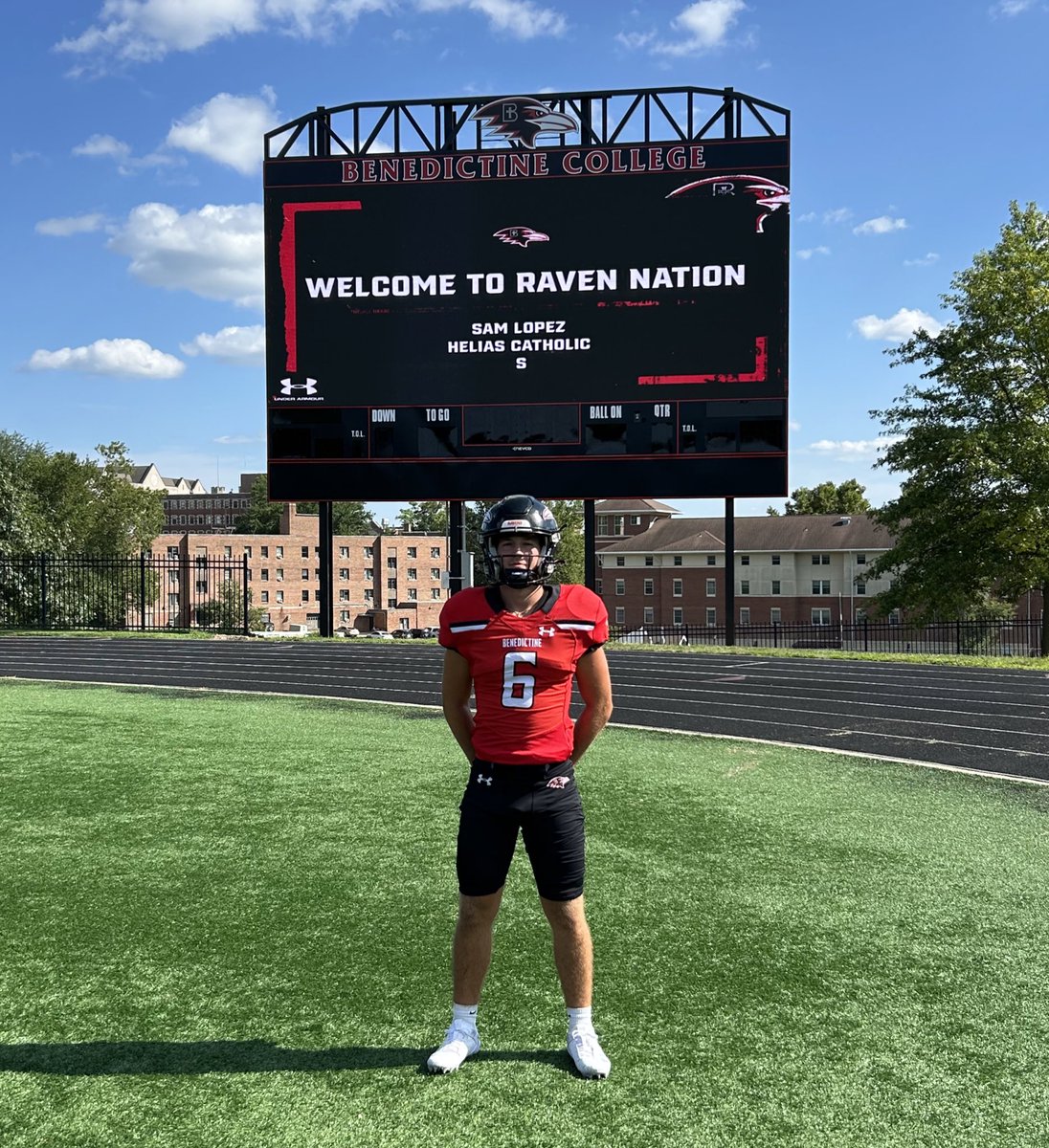 sam_lopez32's tweet photo. Great visit today @RavenFootballBC ! Glad I could come out to meet all of the coaching staff. @JoelOsborn_BC @BradHines17  @SADER_FOOTBALL 
@AlexMarberry @TimothyTharp58 https://t.co/jRRlD4gHCy