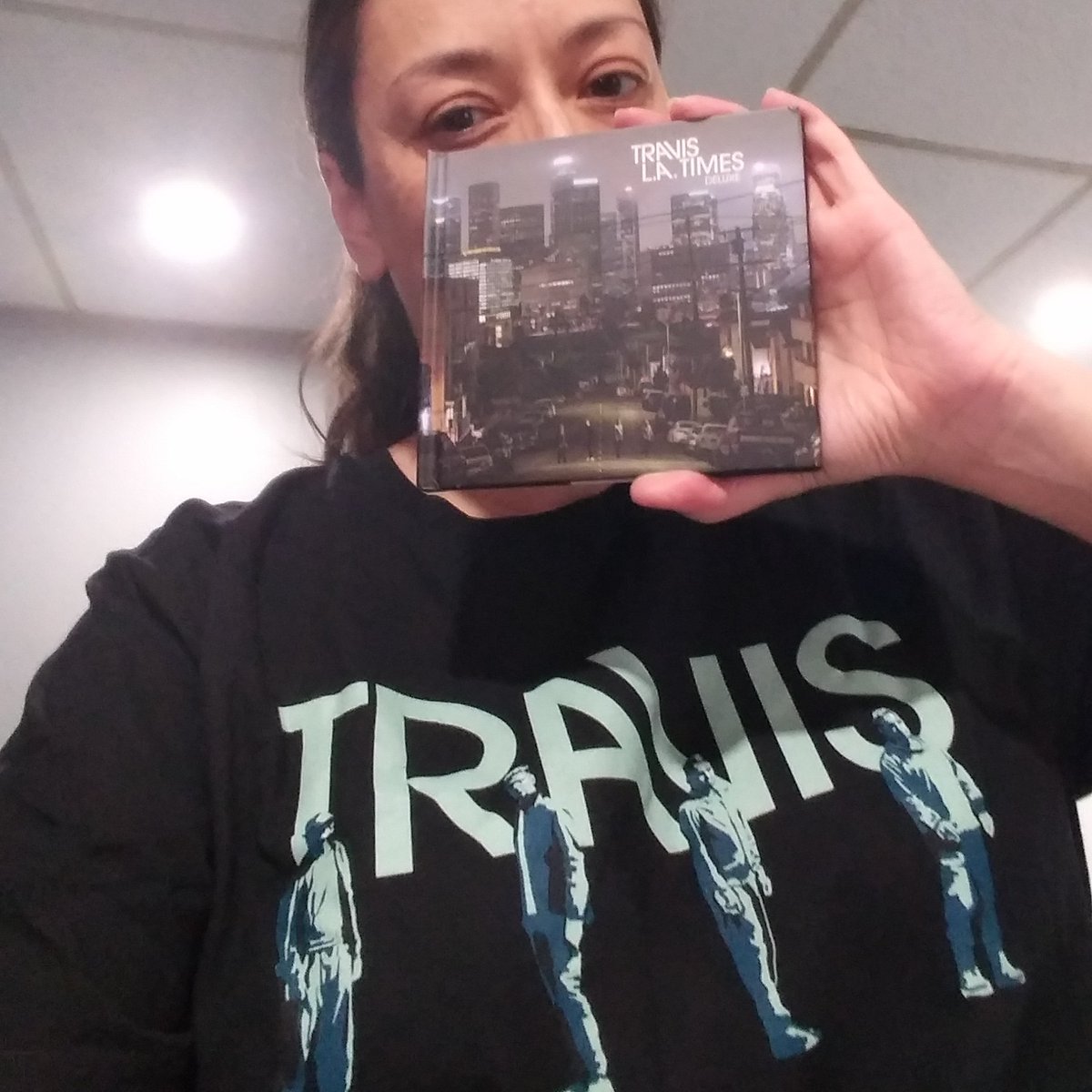 I got mine today!! looking forward to seeing them for the first time next year!

<a href="/TravisBand/">Travis</a> <a href="/franhealy/">Fran Healy</a>