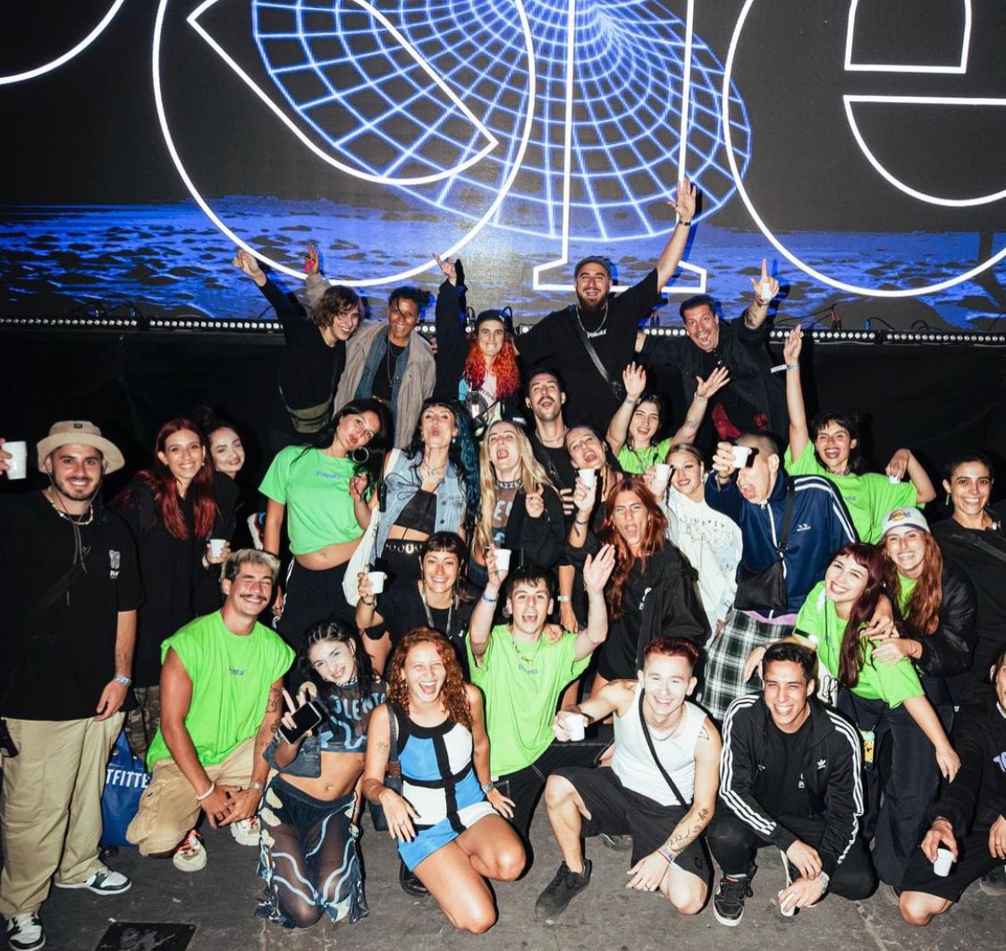 BUENO ME LO ESTÁN PIDIENDO MUCHO, MUCHÍSIMO. 😮‍💨

Sorteo 2 pares de entradas para el sábado día del amigx 🥣🚀

👉🏼 Like, RT y Follow para participar :)