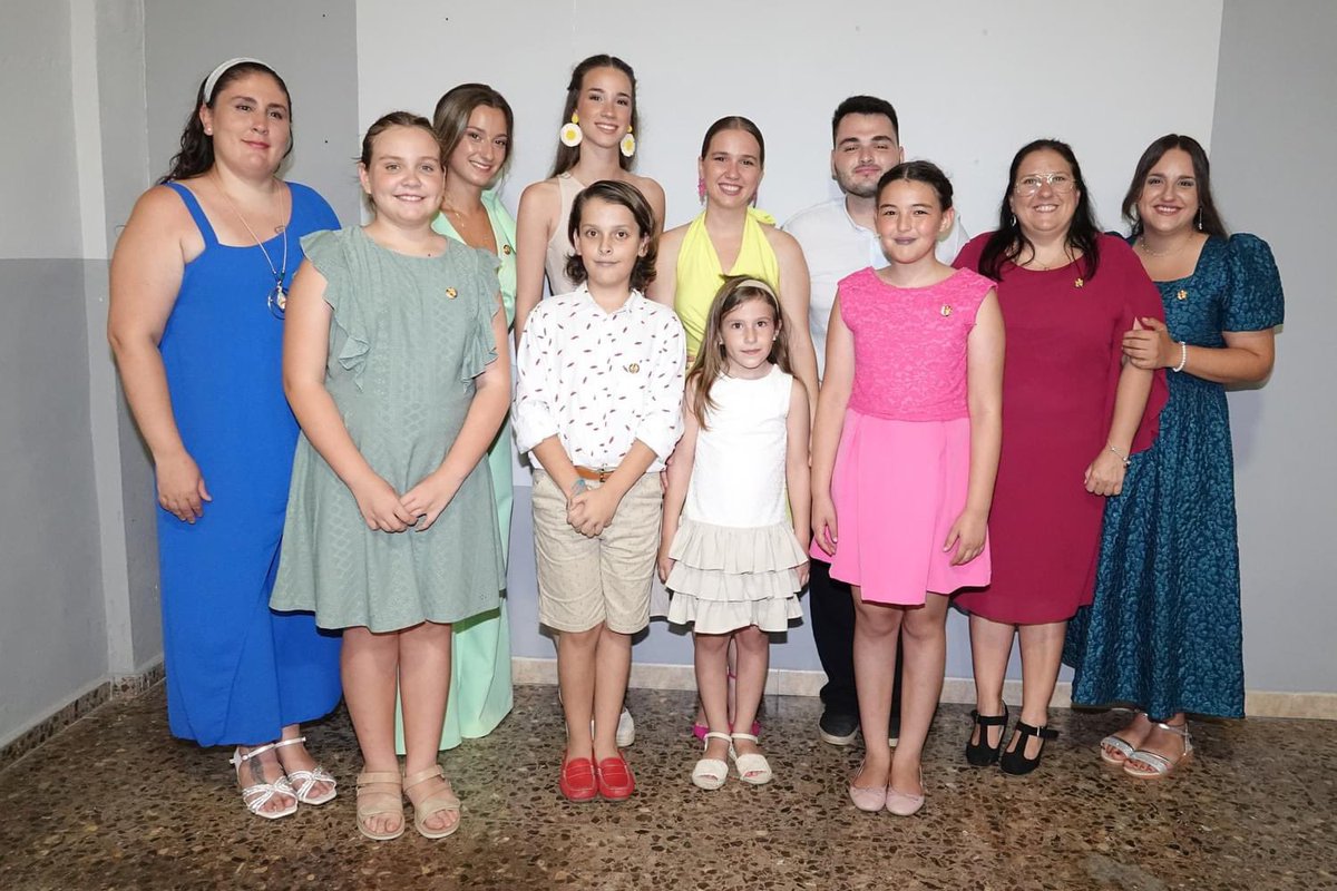 FallaCTarancon's tweet image. 🫶 Que emoció més gran. Esta vesprada hem tirat la traca a les nostres falleres i fallers. 

🧨 Demà serà el torn de les nostres Falleres Majors