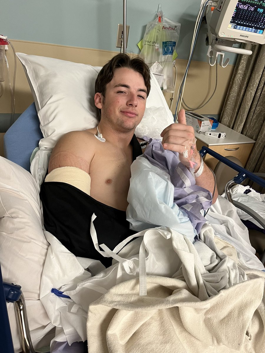rocket_mcfadden's tweet photo. To be continued… #tommyjohn https://t.co/jrtoeGTXMa