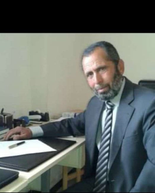 Adlb71337T's tweet photo. مضى على اعتقاله أكثر من عشرين يوماً في سجون الجولاني ، وكان ذنبه أن صدح بالحق ورفض الظلم والاستبداد وقارع سلطات الأمر الواقع بقلمه تارةً وبصوته تارةً أخرى  ، فكان أثرهما أقوى من أزيز الرصاص ودوي المدافع على الظلمة والمستبدين ...
الحرية للأستاذ والشاعر  " عبدالله ملندي " https://t.co/0pGGZ3XHWU