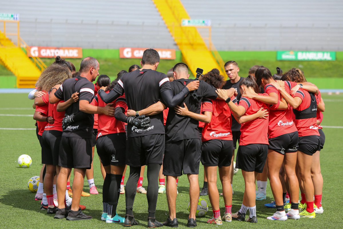 Nuestras Leonas ya casi vuelven a la acción 🥹

¡VAMOS POR EL TRICAMPEONATO CENTROAMERICANO! ❤️🖤

Viernes, 2pm
VS Sagitun
FIFAplus