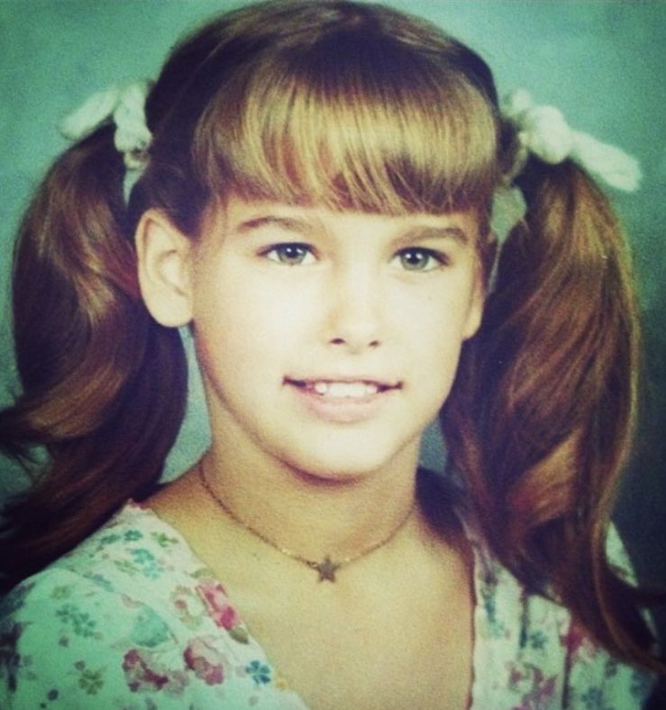 boxergirl1970's tweet photo. #TBT #rotaryphonedays #lifeinchicago #theseventies https://t.co/KAEEvVi7dj