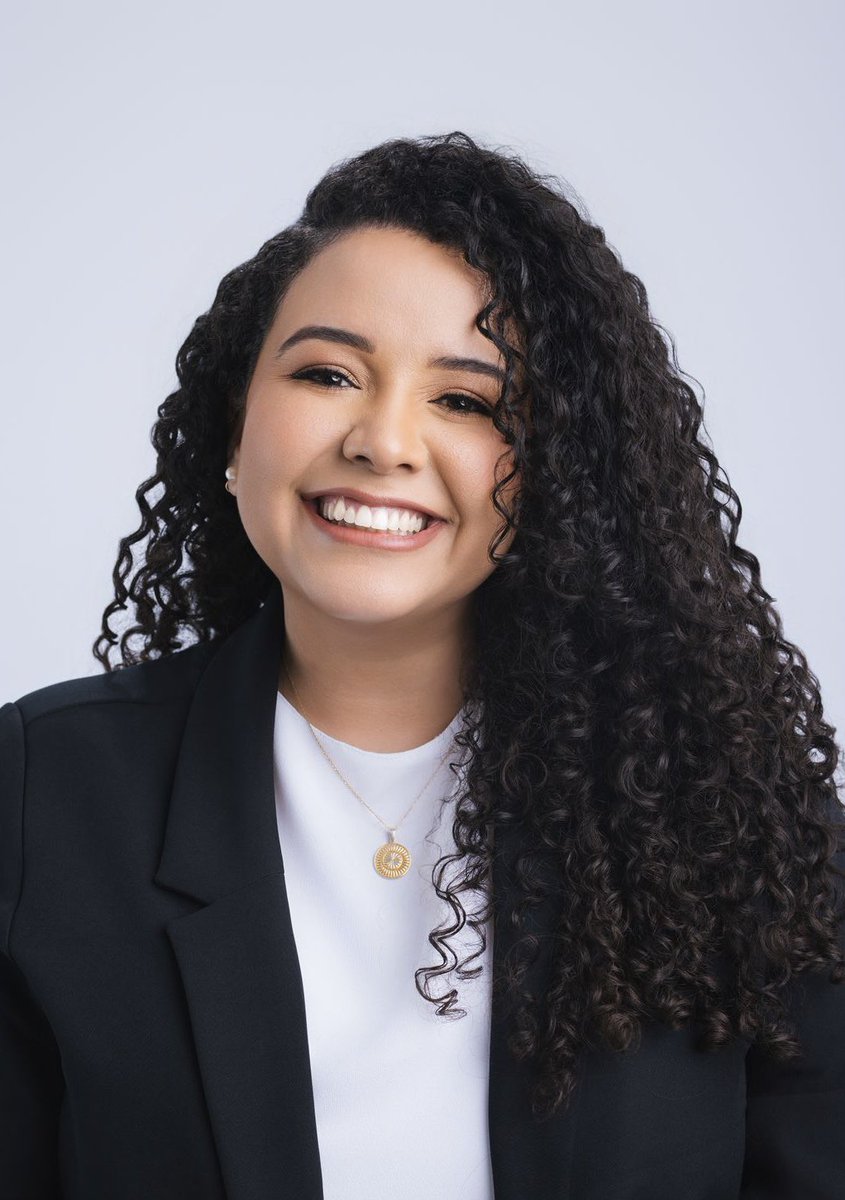 Hi #MedTwitter! I’m Yanely Lopez Bencosme, an US-IMG from Dominican Republic 🇩🇴, applying to #pediatrics for #Match2025! 

I’m passionate about camping, training my dog and outdoors. I love to volunteer and pursuing research.

Excited to connect with mentors and peers!✨🙌🏼