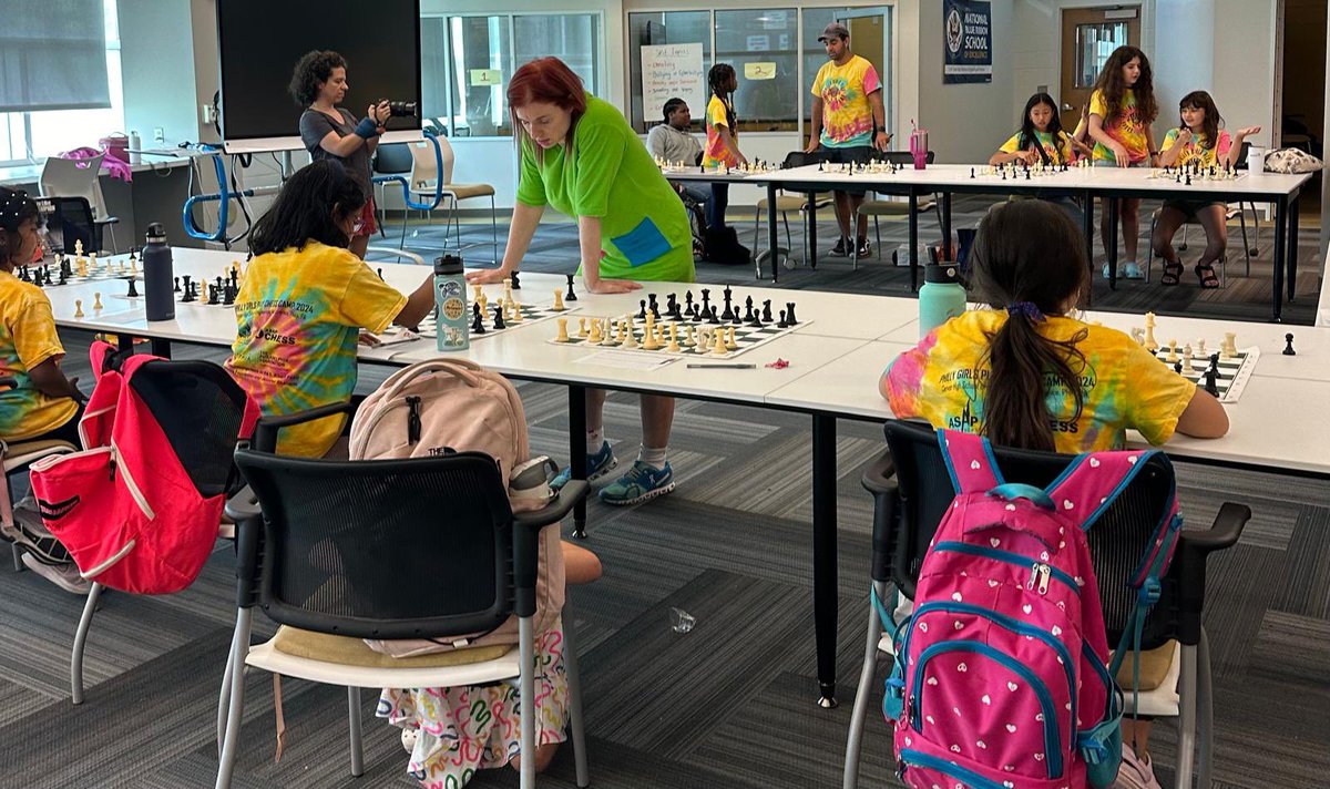 JenShahade's tweet image. Had a great time working with the next generation of Philly Chess Champs today! @PhillyASAP #PhillyGirlsPlayChess #PlayLikeaChampion