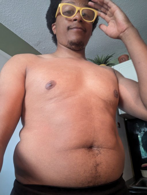 I'll have abs one day 😂 but today is not that day https://t.co/CURipePHqJ