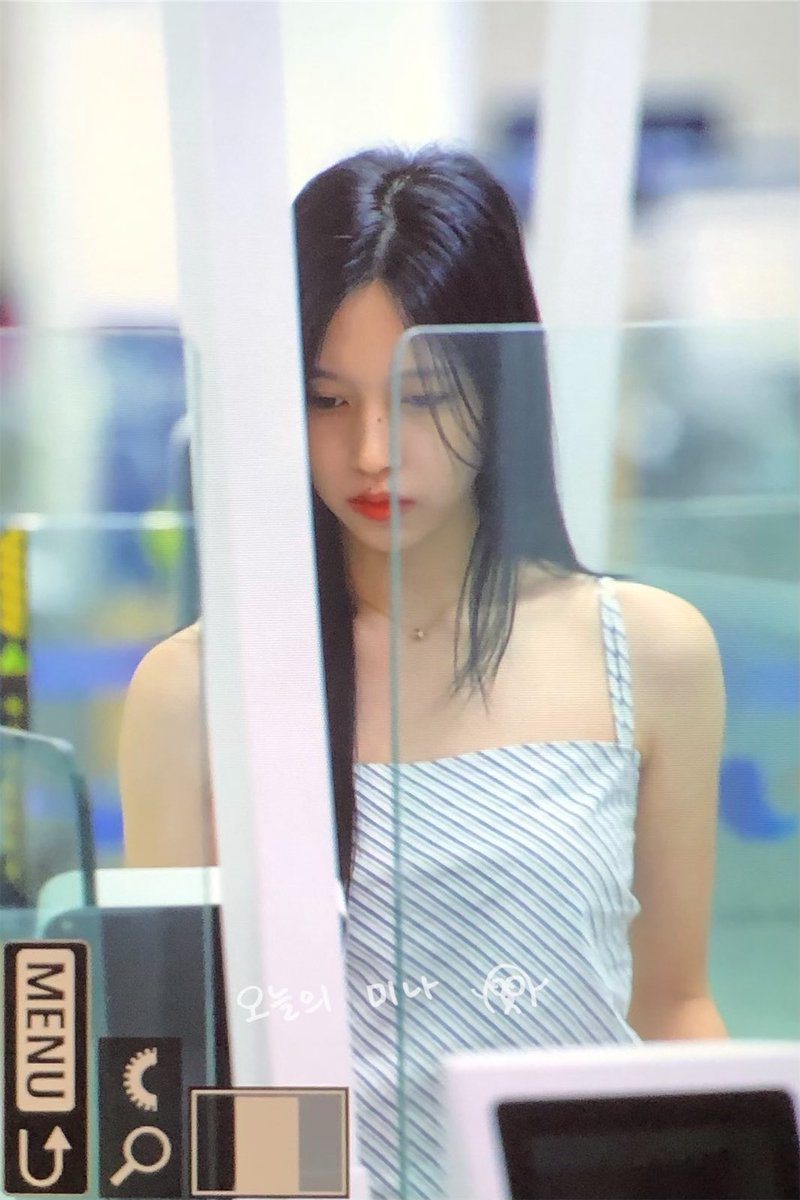 lovemenow_324's tweet photo. 240719 
#TWICE #트와이스 #MINA #미나 #ミナ https://t.co/ka0JJlfeQh