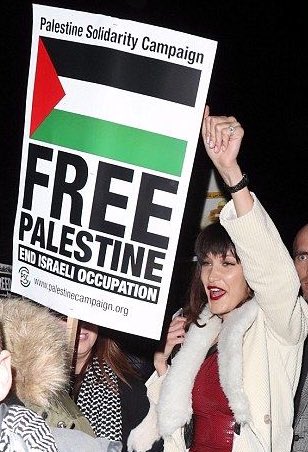 arigrrandes's tweet image. SUPPORT BELLA HADID 🇵🇸