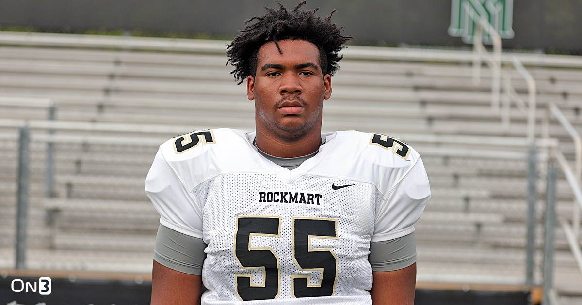 Jaiden Thompson is a 2027 OL to know at Rockmart. Was strong at the OTA today and the 6-4/304 sophomore already has offers from Auburn and USF. 

Thompson camped at Auburn earlier this summer. 

on3.com/db/jaiden-thom…