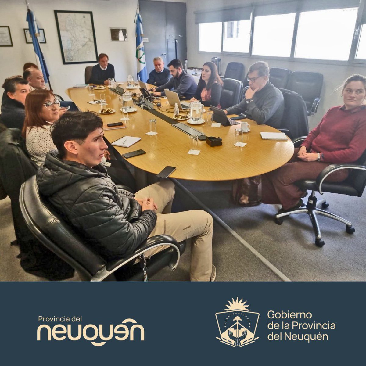 NUEVO DIRECTORIO DEL CENTRO PYME ADENEU

Mediante decreto del gobernador Rolando Figueroa se designó a los miembros del nuevo directorio. La composición público-privado busca representar a todas las  regiones de la provincia y los diversos sectores de la economía de Neuquén.