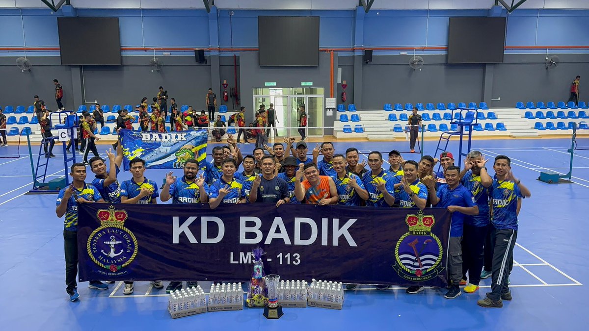 “𝐄𝐯𝐞𝐫𝐲 𝐜𝐡𝐚𝐦𝐩𝐢𝐨𝐧 𝐰𝐚𝐬 𝐨𝐧𝐜𝐞 𝐚 𝐜𝐨𝐧𝐭𝐞𝐧𝐝𝐞𝐫 𝐭𝐡𝐚𝐭 𝐫𝐞𝐟𝐮𝐬𝐞𝐝 𝐭𝐨 𝐠𝐢𝐯𝐞 𝐮𝐩.”

18 Jul 24 - Perlawanan Badminton SOA Armada Timur di antara KD BADIK dan KD SELANGOR. Kemenangan telah berpihak kepada KD BADIK.

Good Game, Well Played !