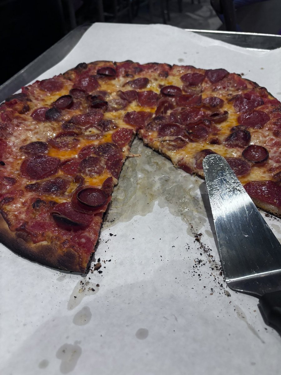 n8track's tweet photo. @stoolpresidente better than 8.1 . Fantonis in Stuart Florida https://t.co/kVz4yVaOwJ