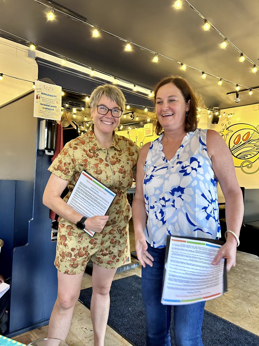 allisoncdemarco's tweet photo. Today we offered a proclamation of gratitude to outgoing @OCPEHNC director Rachel Waltz and wished her luck in all her future righteous endeavors, which will include moving to work upstream to #endhomelessness. 🫶🏼🙏🏽 https://t.co/tCFY4G94by