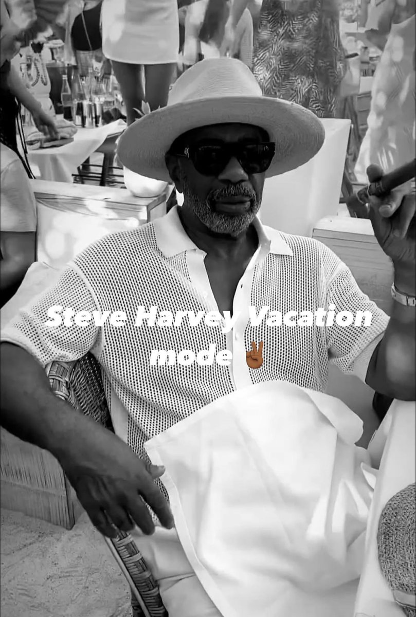 Steve Harvey tweet media