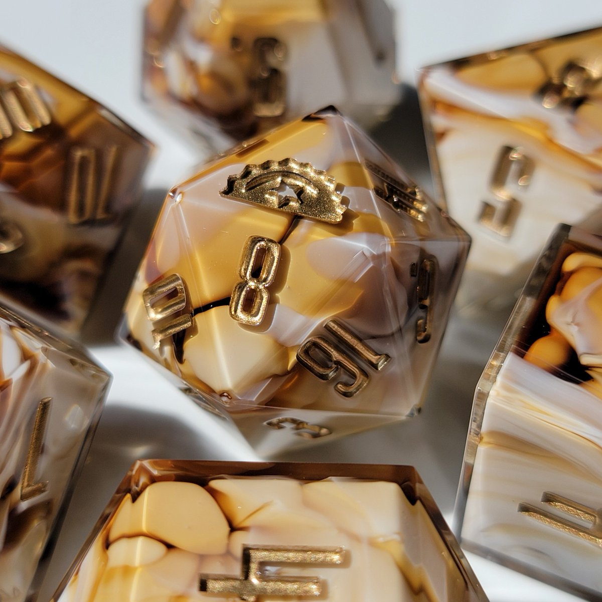 dicedumpling's tweet photo. Melty Affogato 7 Piece Set ☕️🍦✨️ This is a creamier version of my normal coffee dice design - looks pretty tasty 🤤 that D12 tho 😍 https://t.co/lvYdvYdaUv