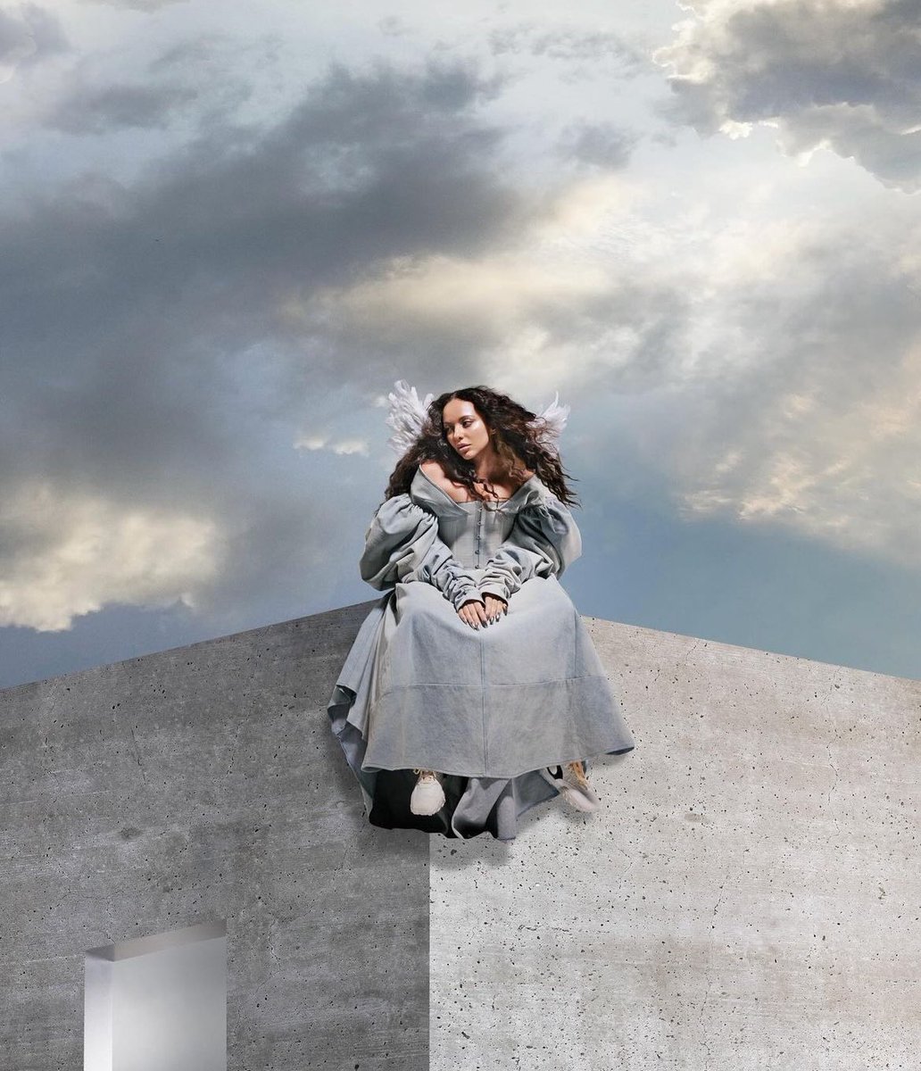 BrasilLM's tweet photo. TODO MUNDO SEDENTO POR ELA!! Com menos de 1 hora de lançamento, “Angel Of My Dreams” já é #1 no iTunes UK https://t.co/nHjNOdUX2R