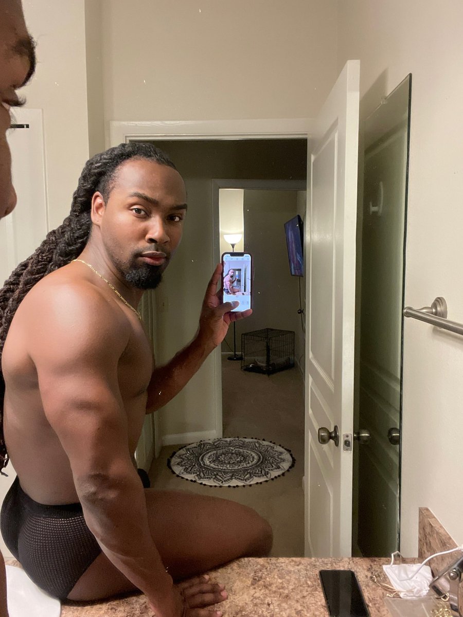 darriondecole's tweet photo. #Tbt #DarrionDeCole🐎 https://t.co/ImFgCNzF2F
