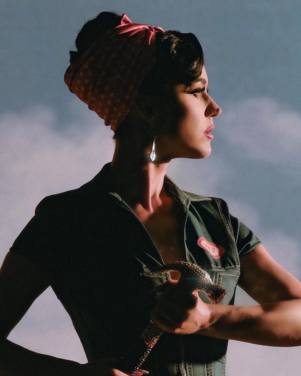 KATY PERRY tweet media