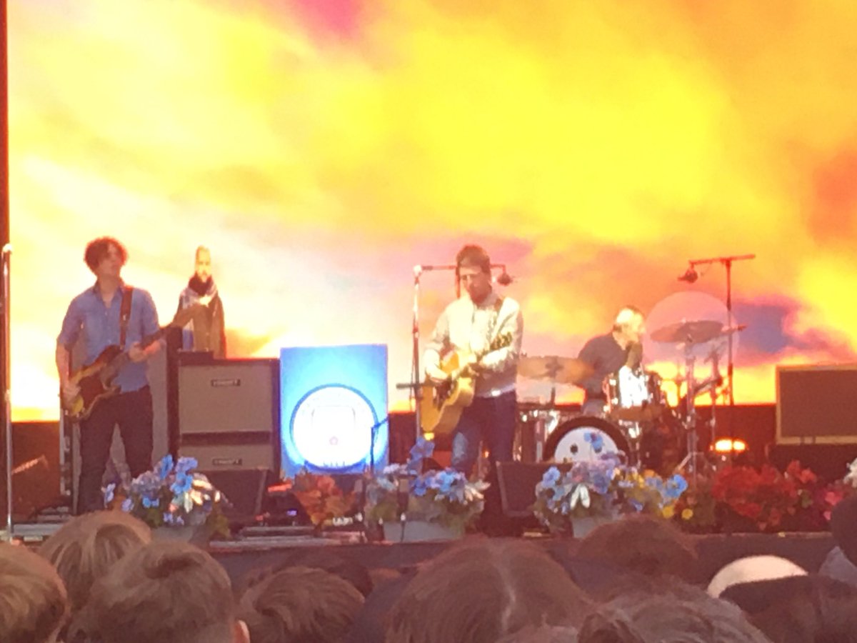 A-LIST Fancydress tweet media