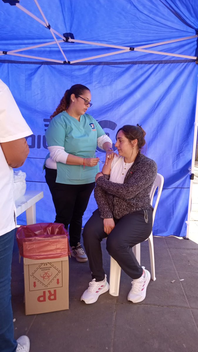 toniolo_marcela's tweet image. Jornada De Vacunación en #EjércitoDeLosAndes
El #Cap11 cerca de todas las familias llevando atención integral y vacunación para la prevención y el cuidado de la salud.