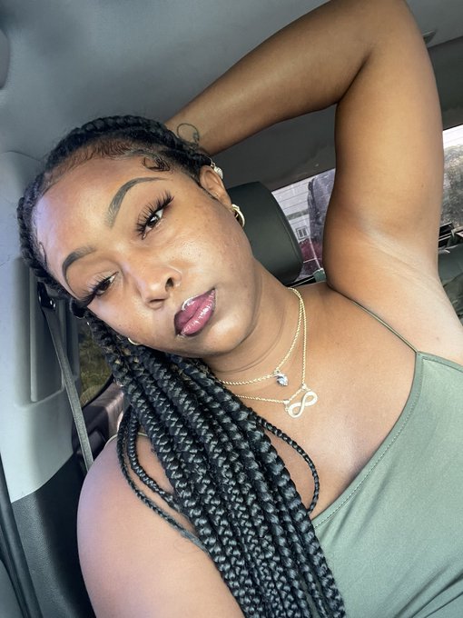 Muahh 👄 https://t.co/bbJCZdHfQL<a href="/tag/mvsales"class="tags"><span>#mvsales</span></a>
