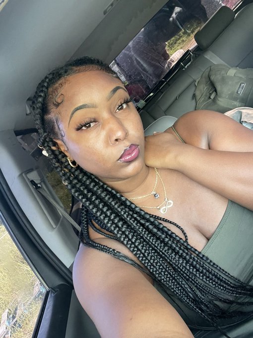 Muahh 👄 https://t.co/bbJCZdHfQL<a href="/tag/mvsales"class="tags"><span>#mvsales</span></a>