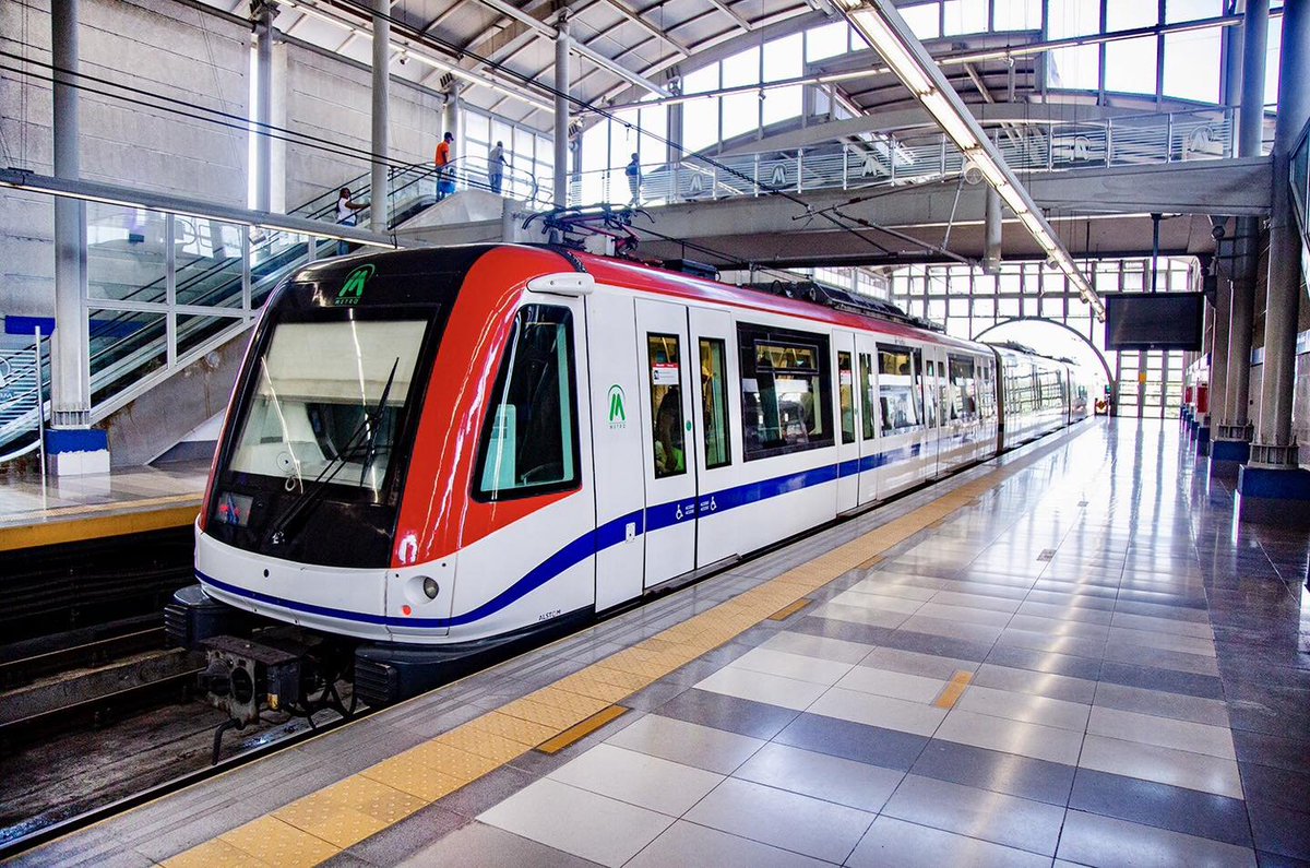 aelb625's tweet photo. A thread on transit in Latin America, featuring Cuba, Mexico, Puerto Rico, Venezuela, Argentina, Colombia, Brazil, Dominican Republic, Chile, and Panama: https://t.co/mcnIv16ecA