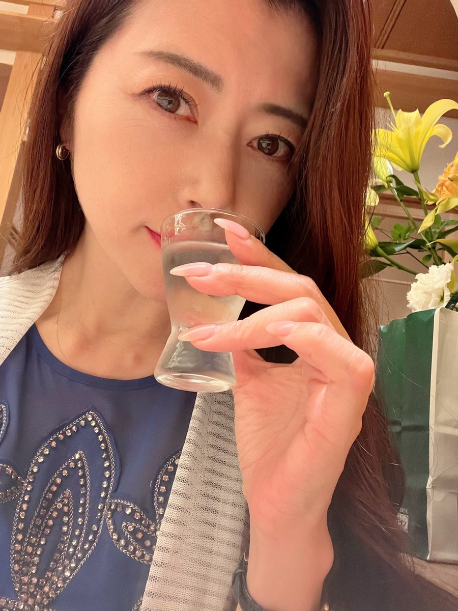 昨夜の🍶🍶🍶🐟
ごちそうさまでしたー♪
小ぶりの向日葵きれいでした^_^ https://t.co/KUShBwzVTU