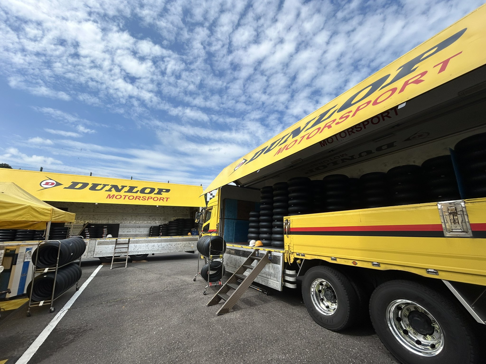 DUNLOP Motorcycle Tyres (ダンロップ二輪タイヤ公式アカウント DUNLOP Motorcycle Tyres (ダンロップ二輪タイヤ公式アカウント