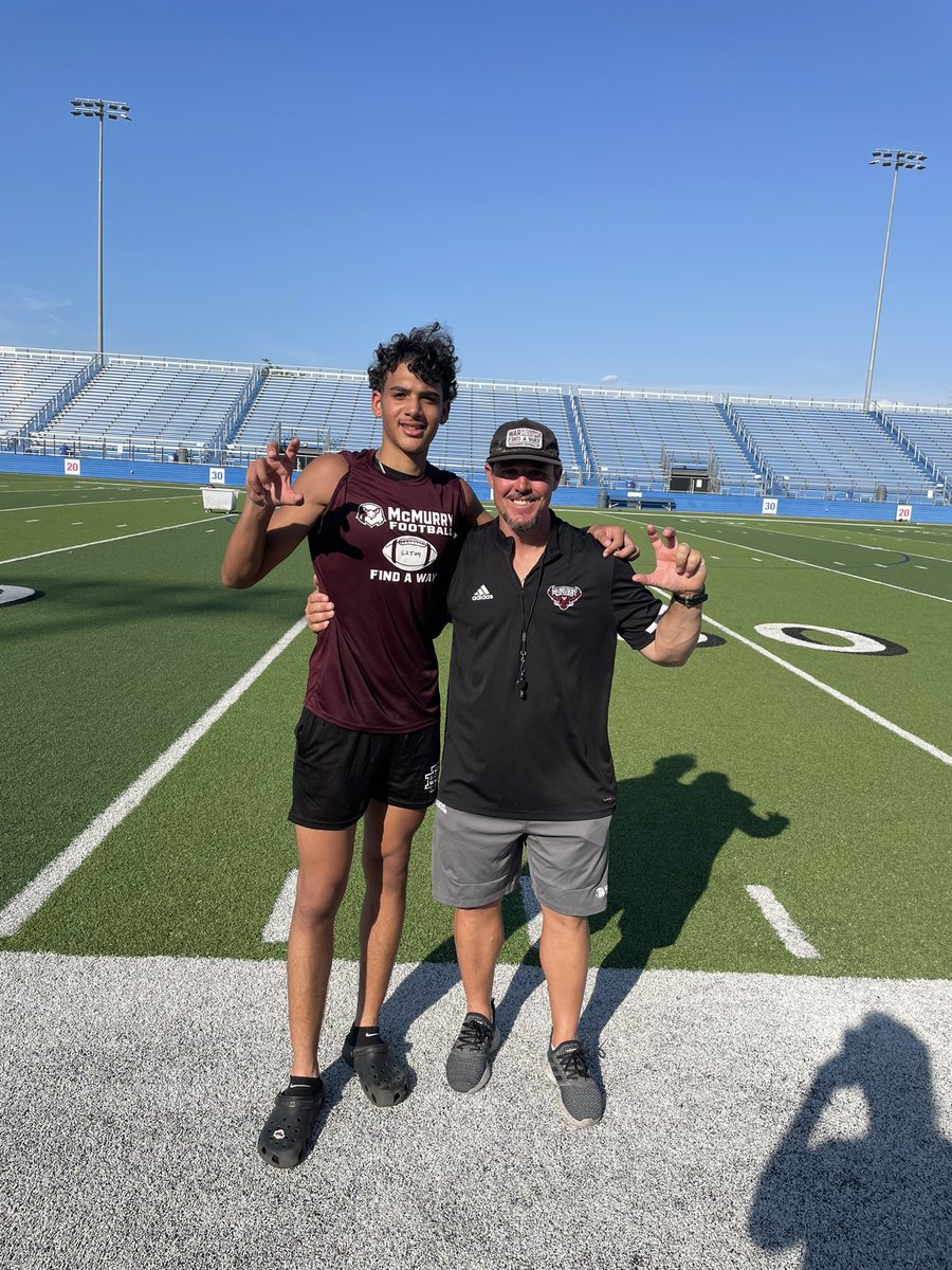 Matthew401k's tweet photo. Had a great camp today “Mcmurry University” Thank you for inviting me out there and letting me showcase my talents @CoachSnyde @kjkelley_1 . 
@Coach_Grissett @XSantikham https://t.co/FgcDyWSNjm