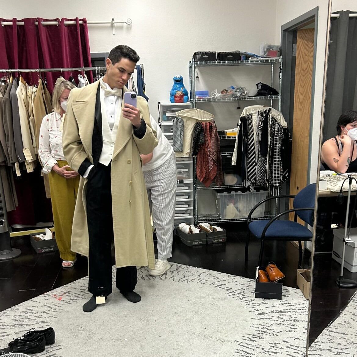 maxtheewolfe's tweet photo. @Rfcaparros — ❛There's something extra special about this performance. The costumes being used for the show are from the original Broadway production of S̵u̵n̵s̵e̵t̵ Boulevard, and they were designed by acclaimed CostumeDesignerAnthonyPowell, who won a Tony for his work❜ — 
#BroadwayAtMC24 https://t.co/Zc9ZZERMMH