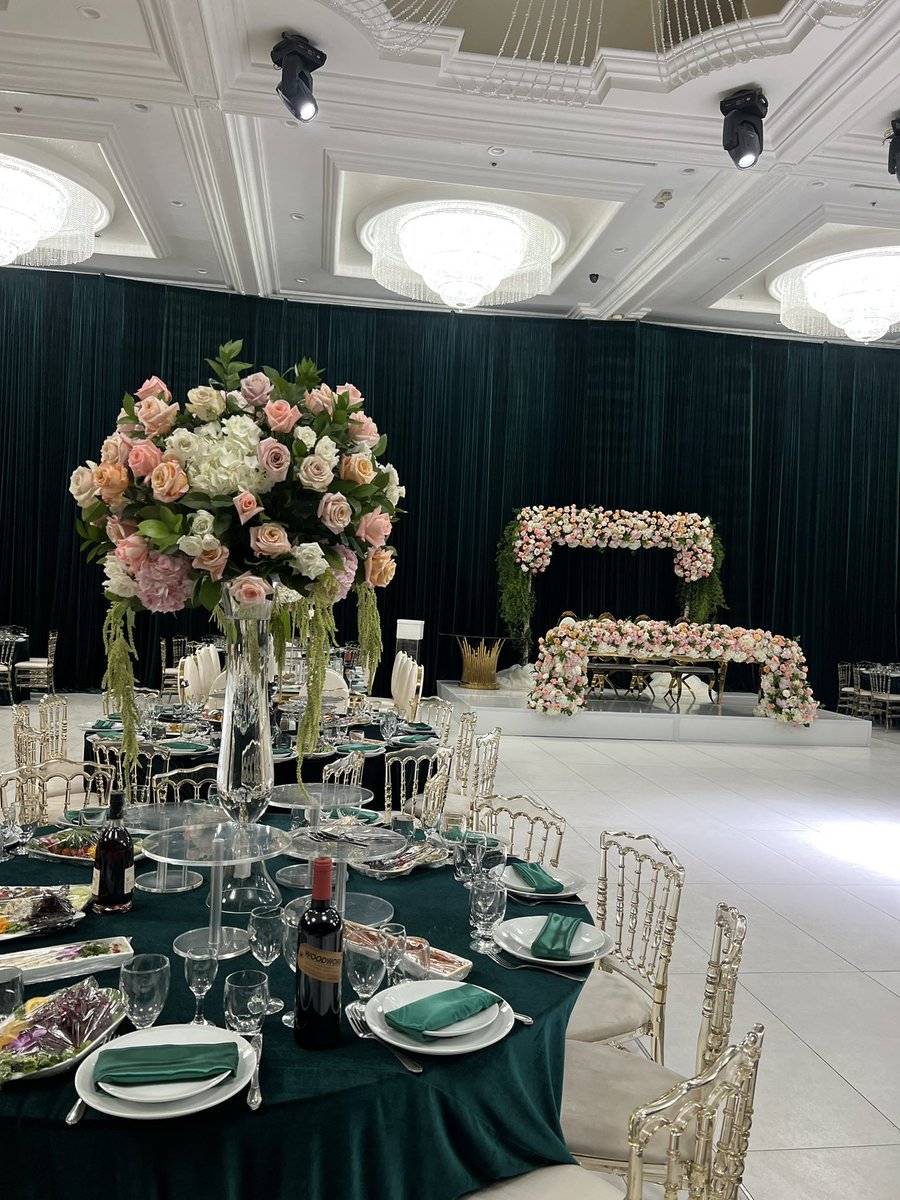 SebasFlowers's tweet photo. Gorgeous flower for wedding centerpiece https://t.co/icPl2dYXQt